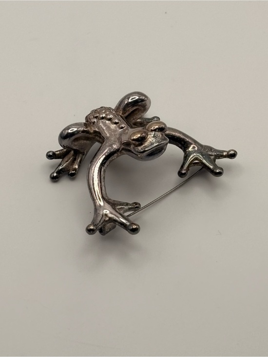 Jewelry - Vintage Joe Eustace JE 925 Sterling Silver Frog Brooch Pin 3D Figural